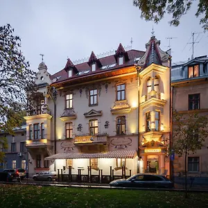 4* Otel Chopin