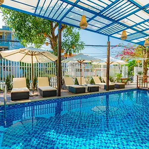 https://hoi-an-heart-villa.hotelsofhoian.com